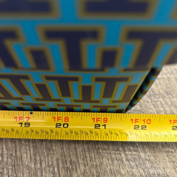 Tory Burch Patterned Box - Picture 6 of 8